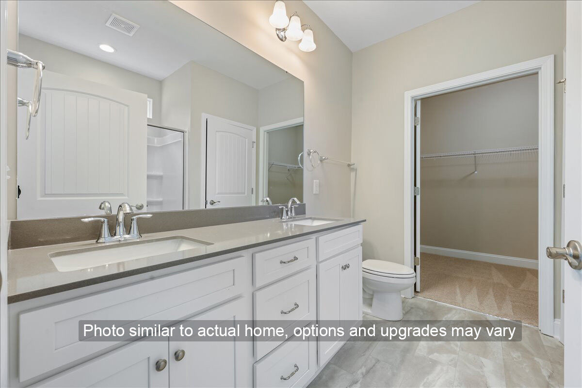 https://assets.windsorhomes.us/img/Somerset_Liberty_Similar_primary_bath.jpg